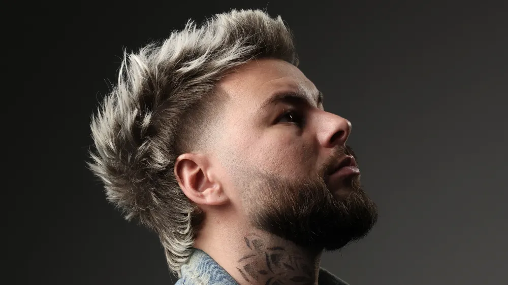 Moderný quiff + starý typ mulletu